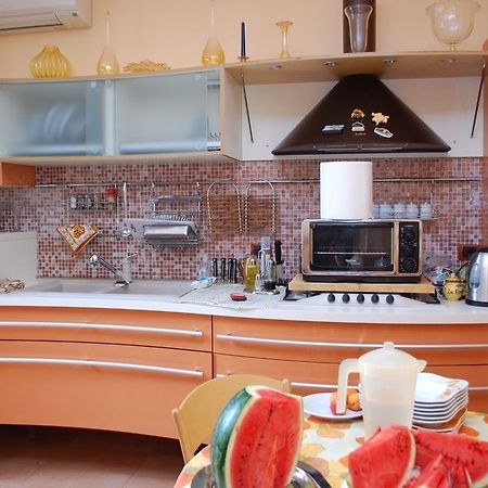 B&B Villa Fior Di Loto ลีโมเนซุลการ์ดา ภายนอก รูปภาพ
